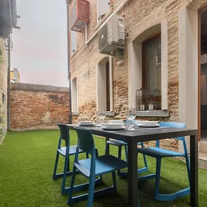 Castello With Garden R&r Apartment
